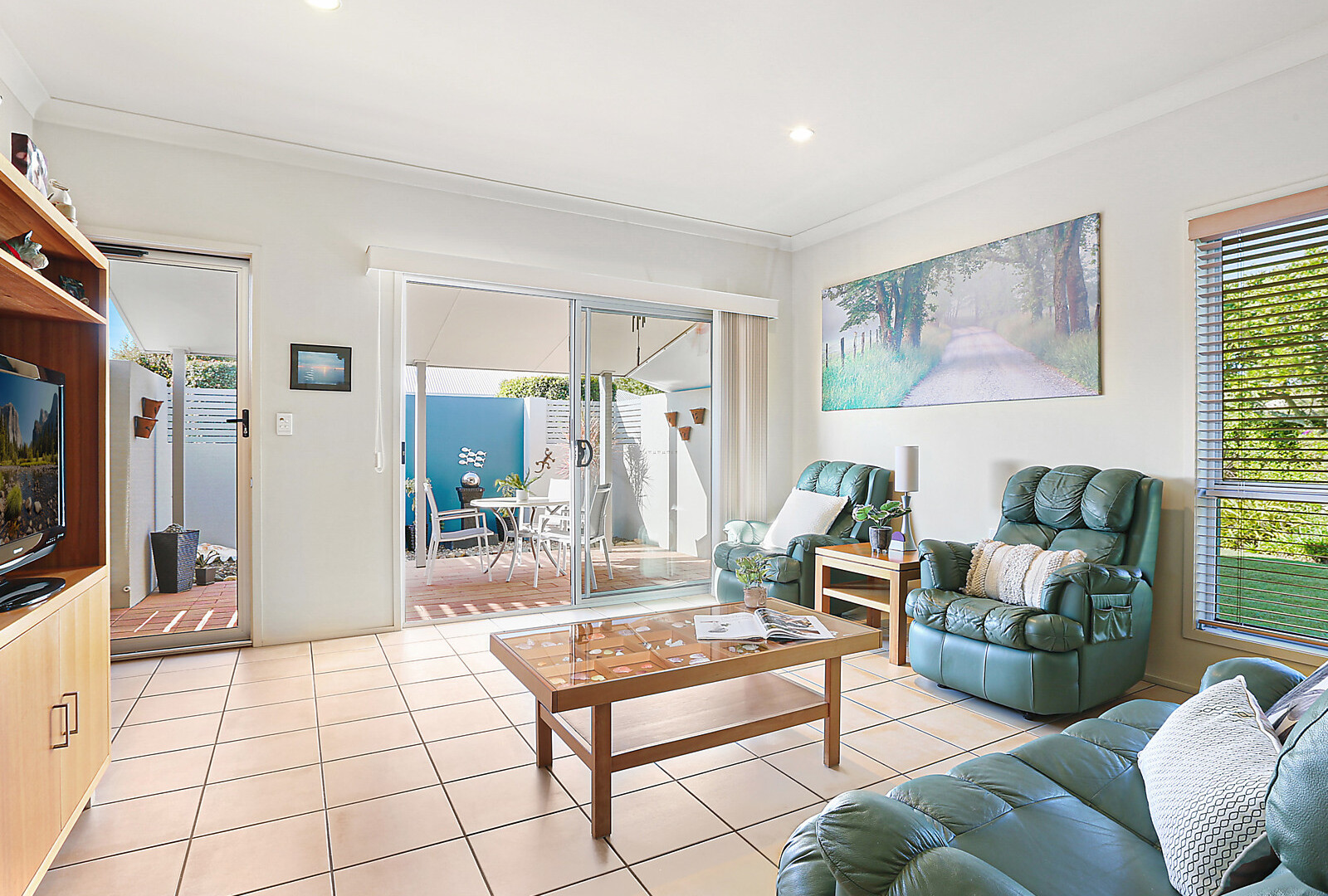 150/2 Grand Parade, Kawana Island QLD 4575 - photo 4