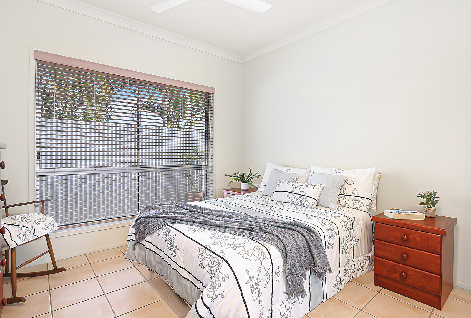 150/2 Grand Parade, Kawana Island QLD 4575 - photo 8