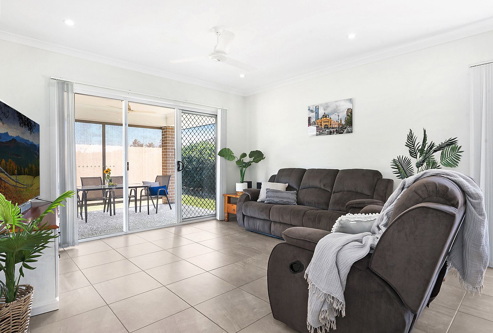 2/47 Grice Crescent, Ningi QLD 4511 - photo 4