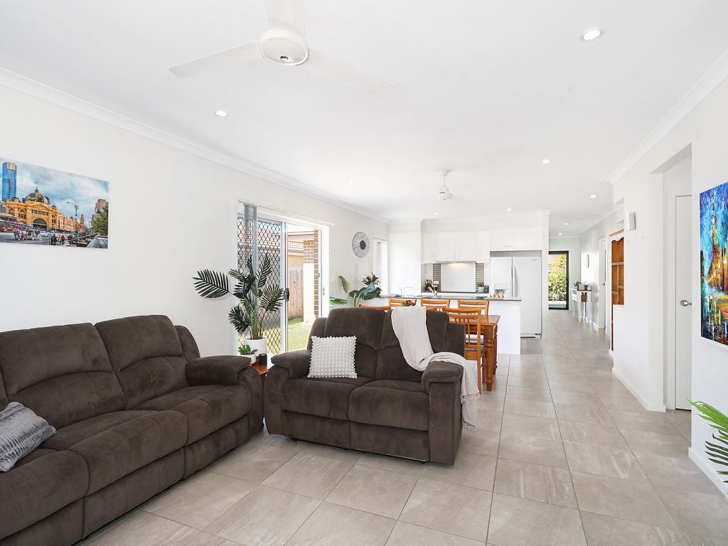 2/47 Grice Crescent, Ningi QLD 4511 - photo 5