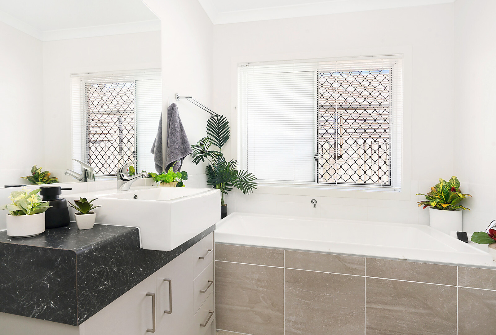 2/47 Grice Crescent, Ningi QLD 4511 - photo 8