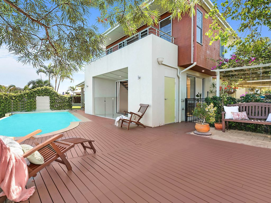 19 Dugong Crescent, Banksia Beach QLD 4507 - photo 2