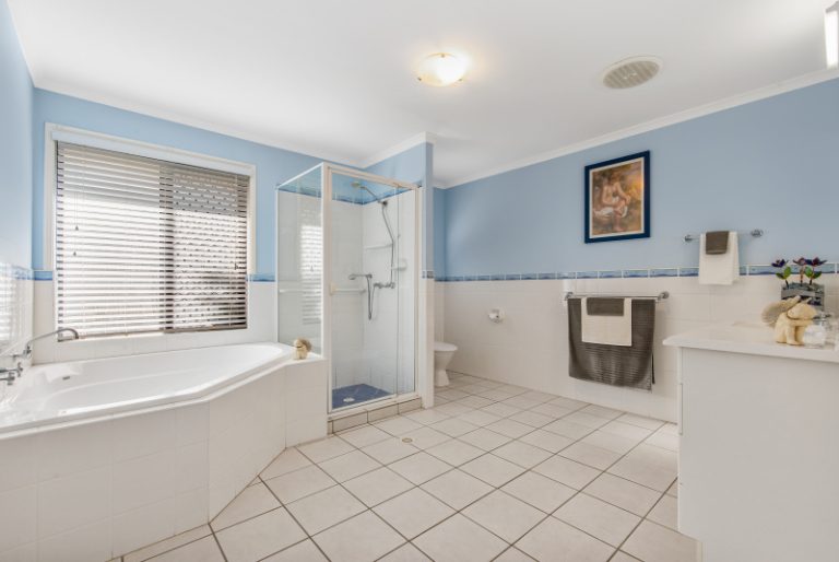 22 Toriana Place, Beerwah QLD 4519 - photo 8