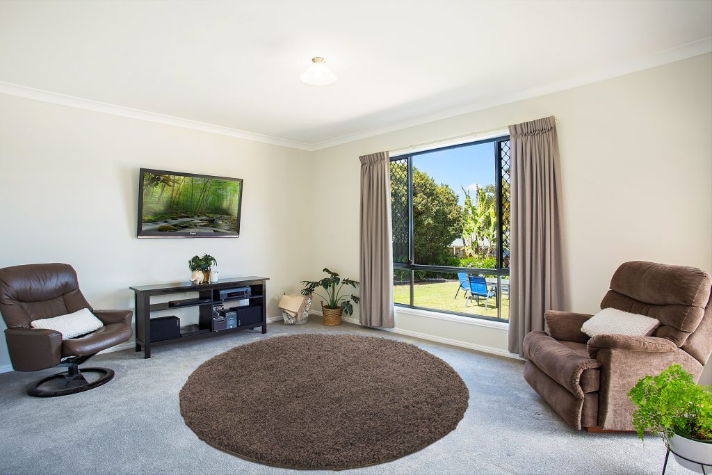 85 Coonowrin Road, Glass House Mountains QLD 4518 - photo 6