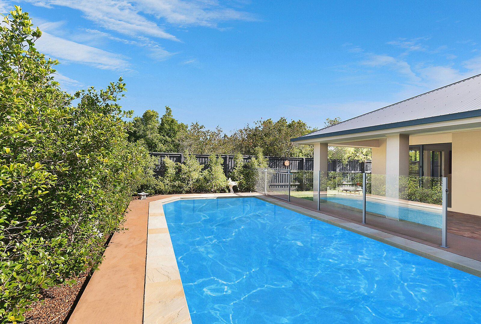 8 Margarita Court, Kawana Island QLD 4575 - photo 3