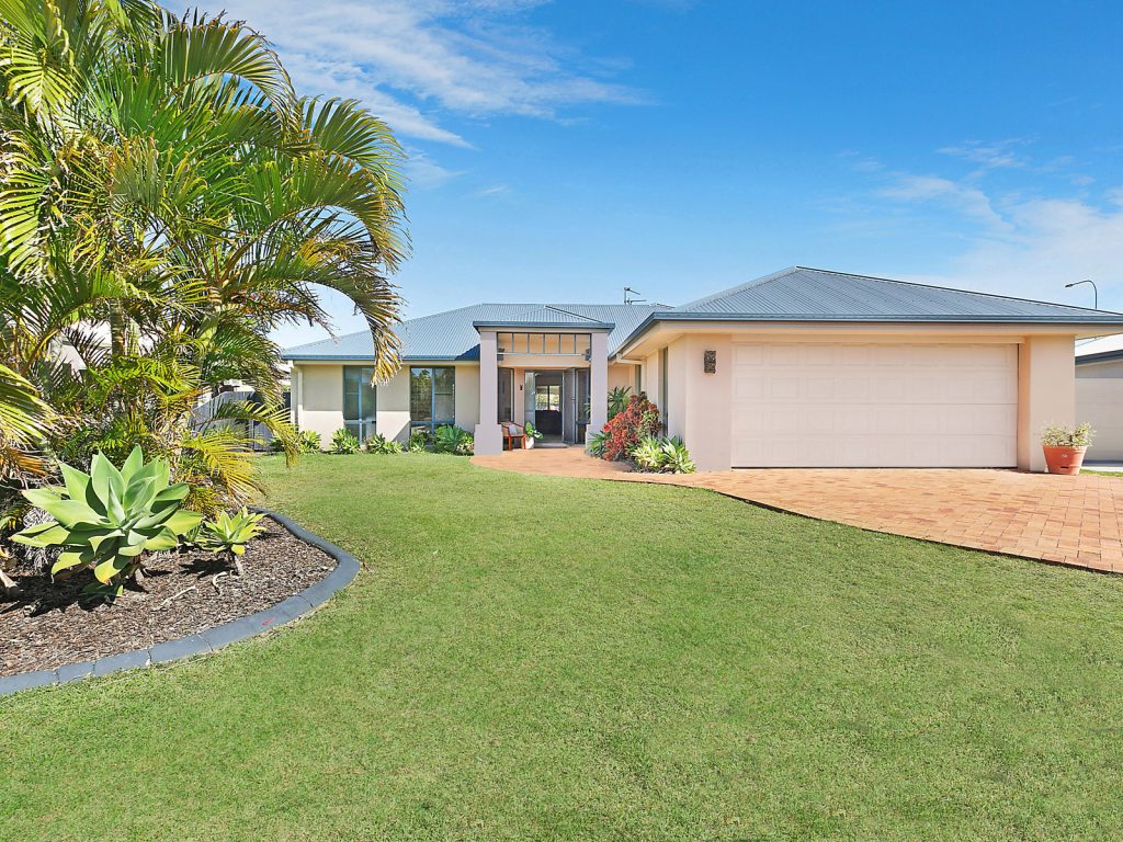 8 Margarita Court, Kawana Island QLD 4575 - photo 9