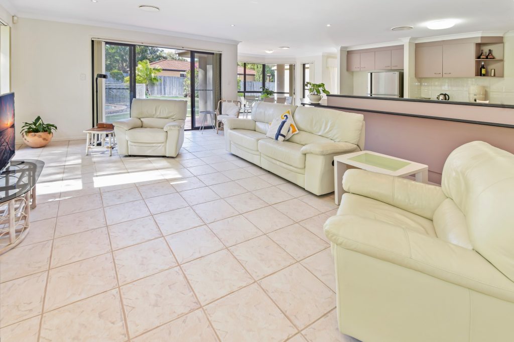 5 Phar Lap Court, Little Mountain QLD 4551 - photo 12