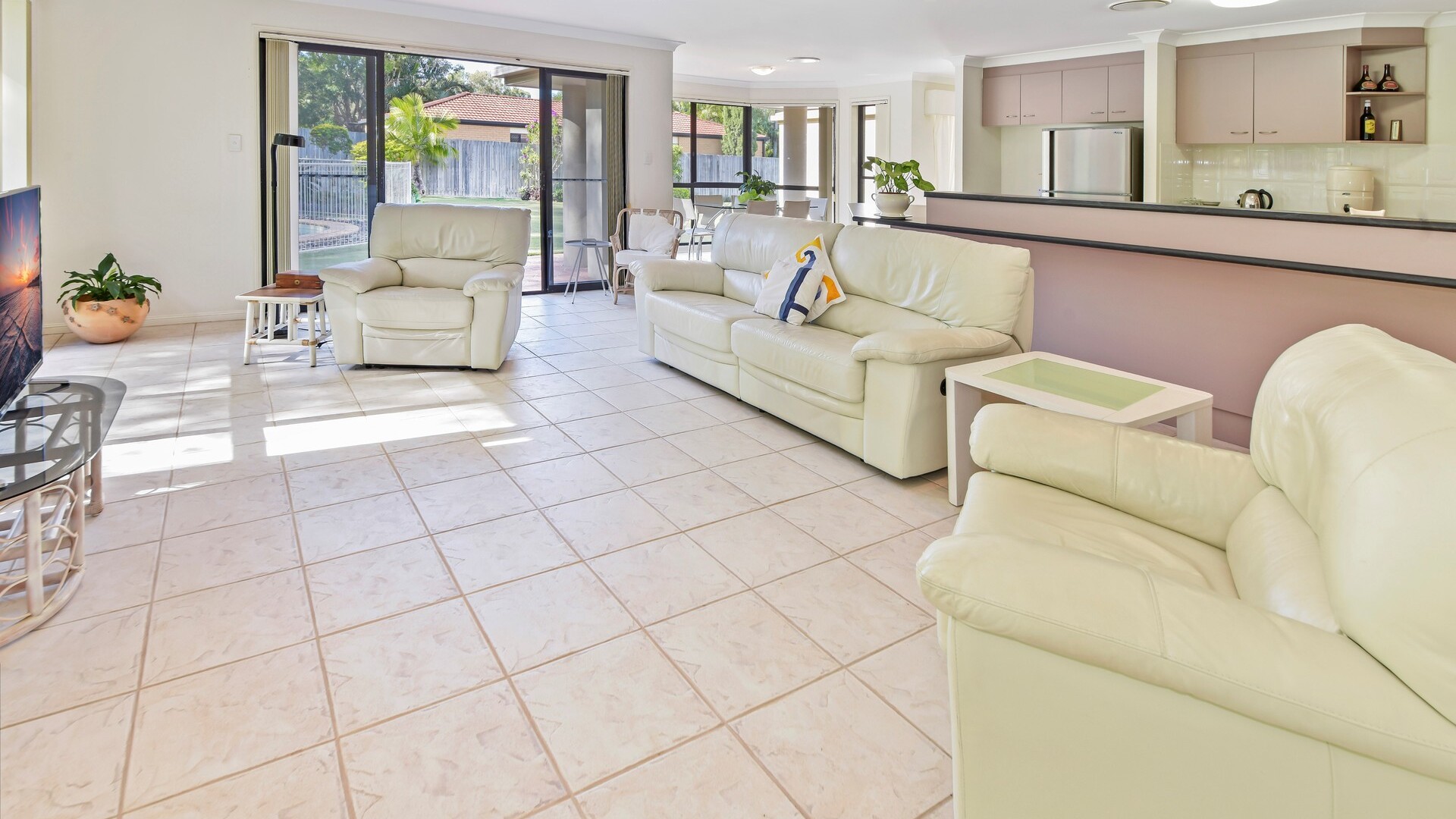 5 Phar Lap Court, Little Mountain QLD 4551 - photo 12