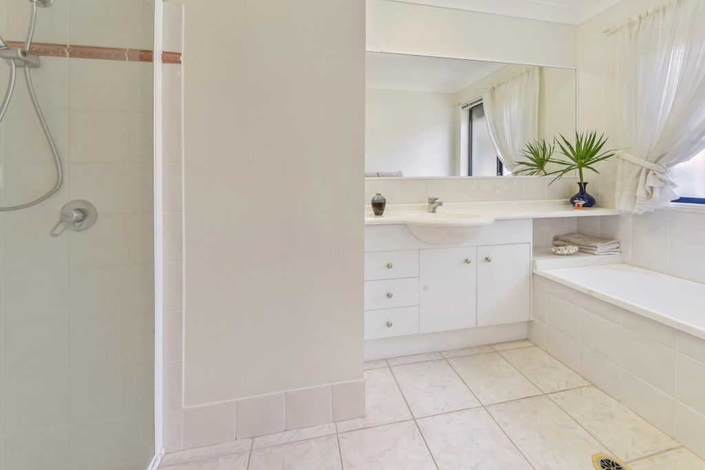 5 Phar Lap Court, Little Mountain QLD 4551 - photo 15