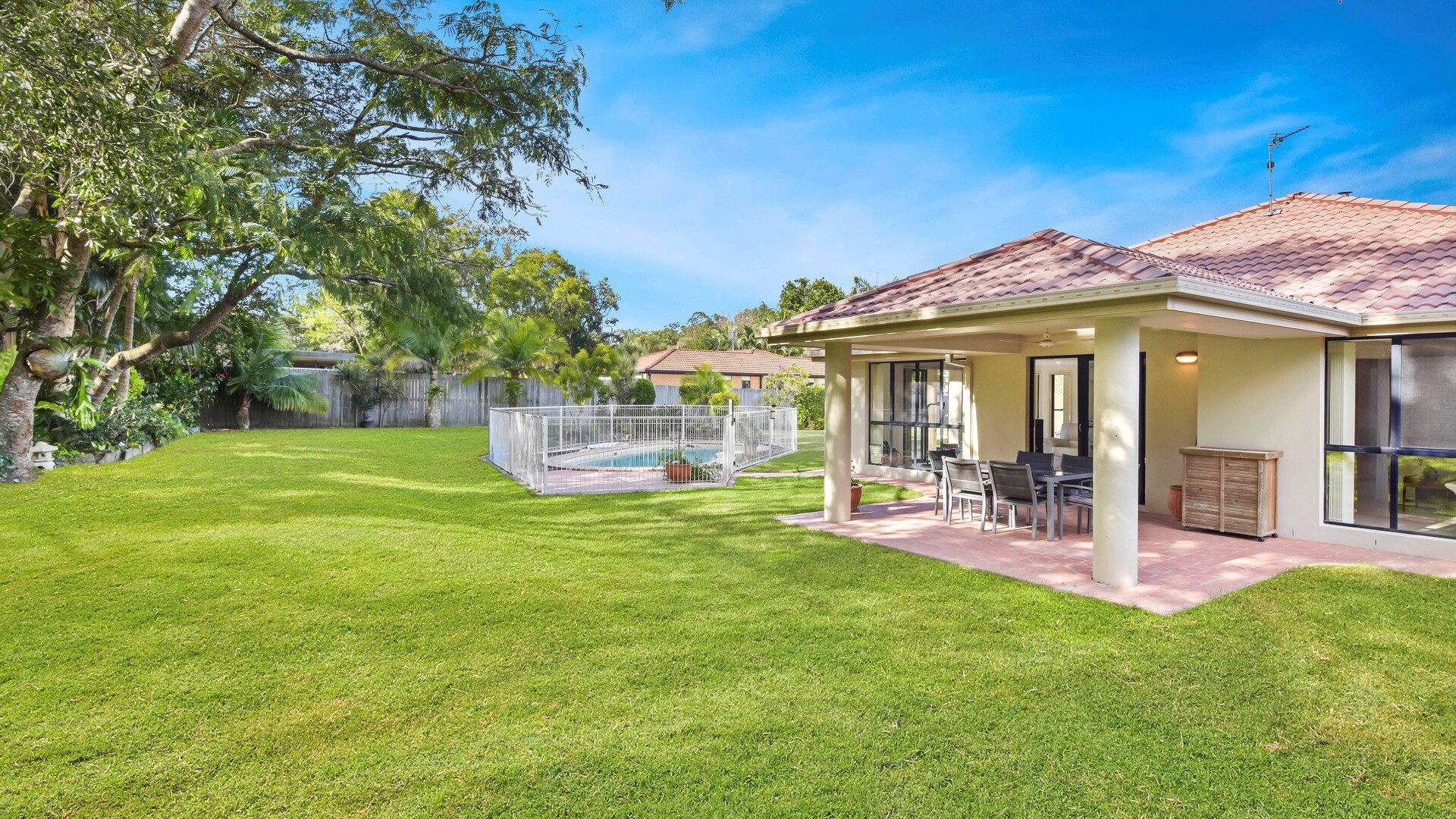 5 Phar Lap Court, Little Mountain QLD 4551 - photo 4