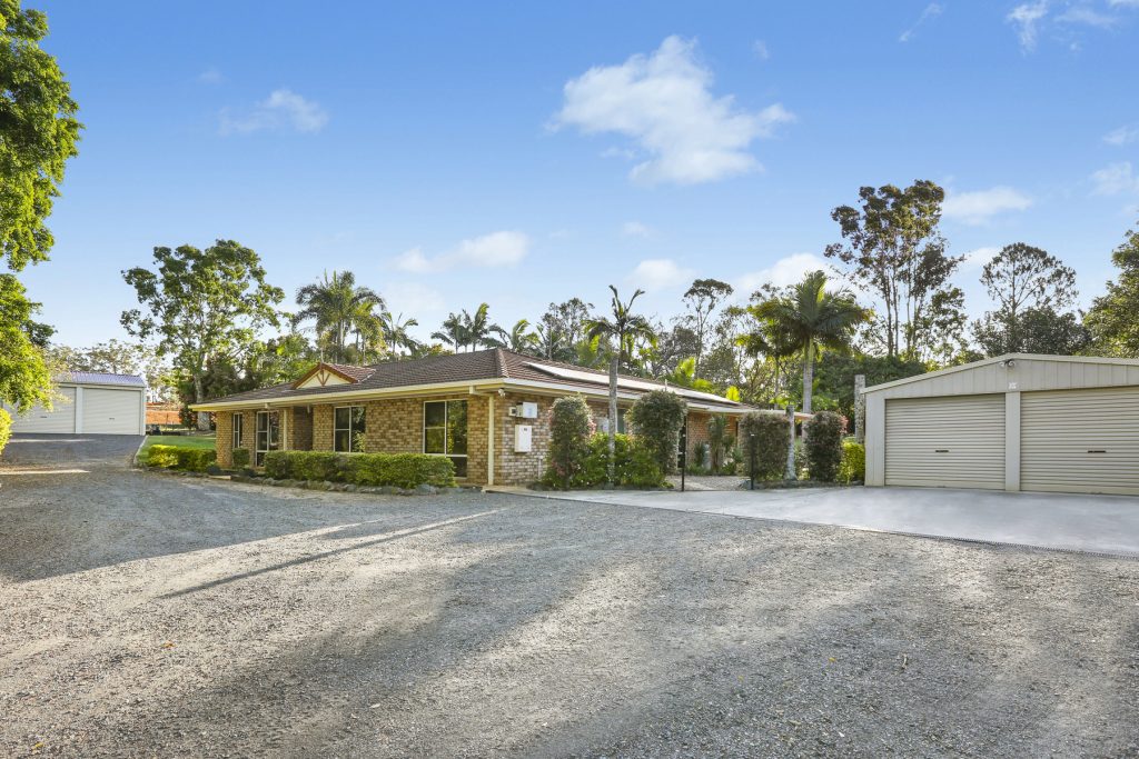 107 Railway Parade, Glass House Mountains QLD 4518 - photo 2