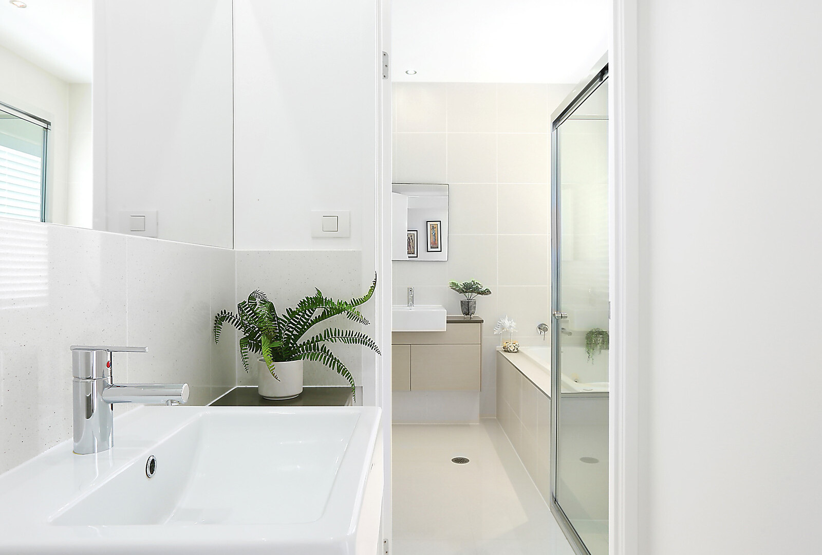 13B Antilles Street, Kawana Island QLD 4575 - photo 12