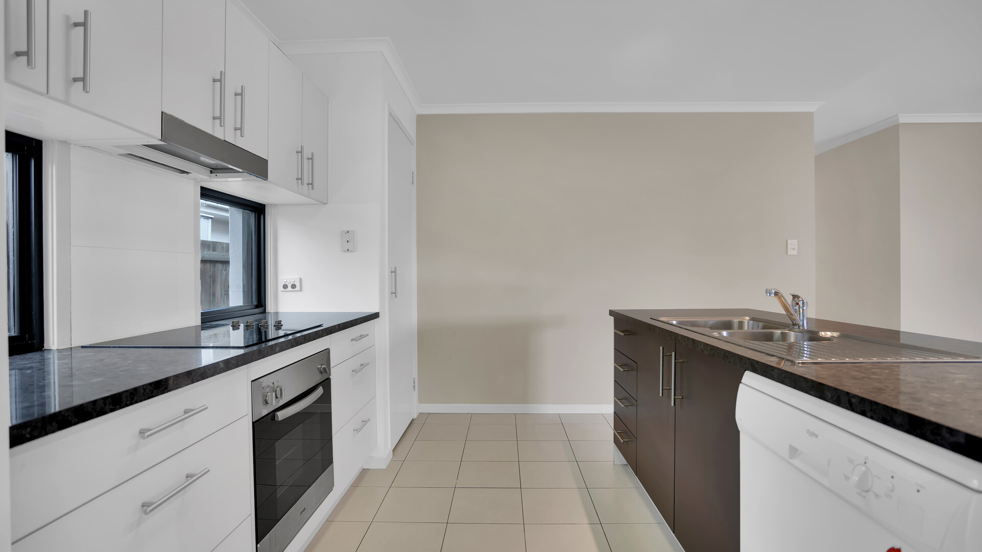 67 Frogmouth Circuit, Mountain Creek QLD 4557 - photo 4