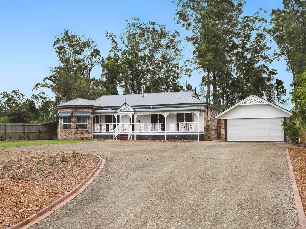 12 Stephenson Court, Beerwah QLD 4519 - photo 3