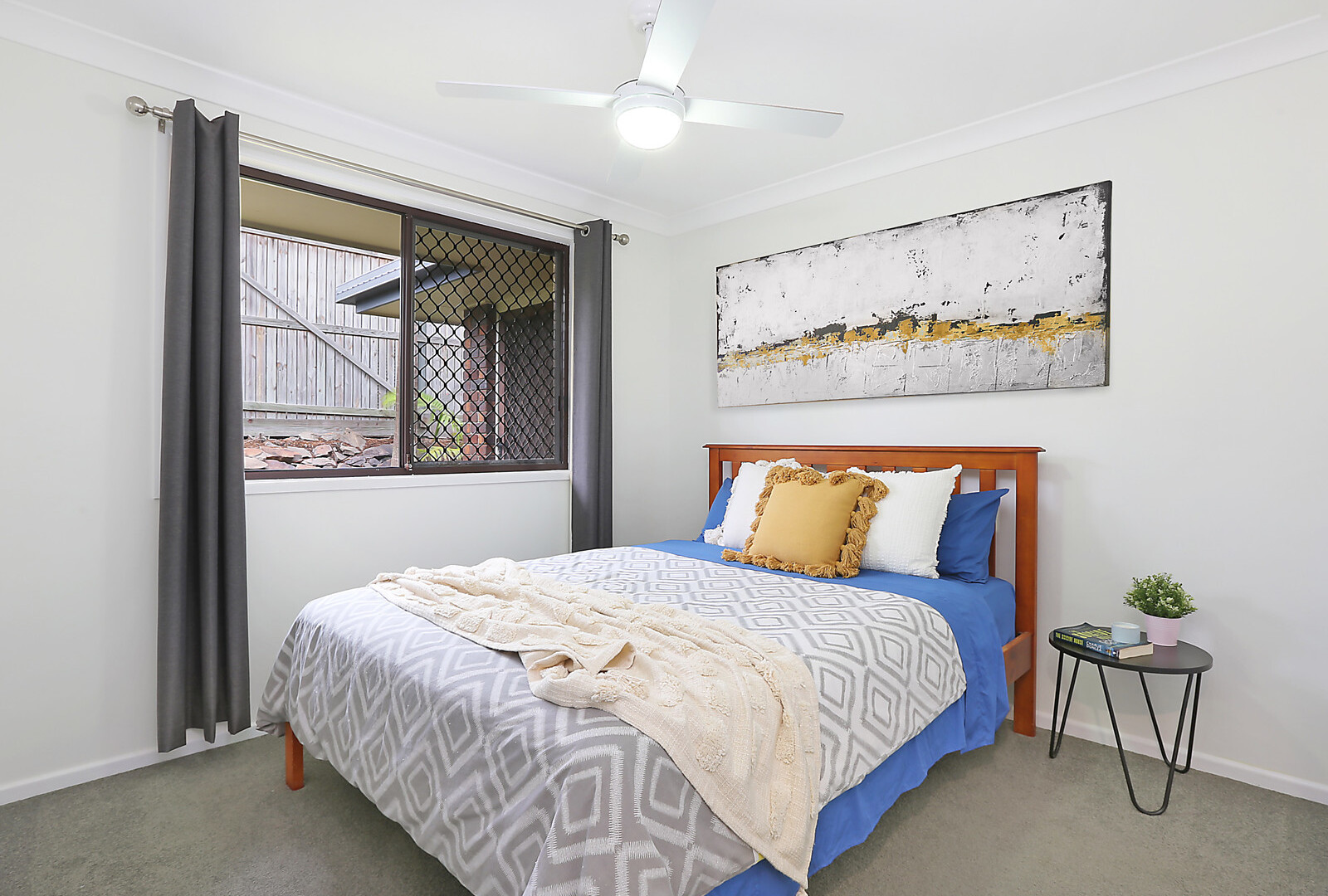 33 Milbong Street, Battery Hill QLD 4551 - photo 11