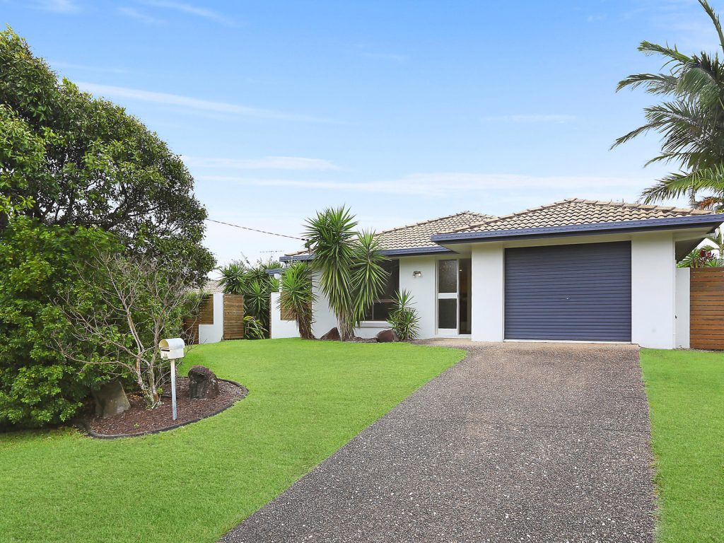 33 Milbong Street, Battery Hill QLD 4551 - photo 14