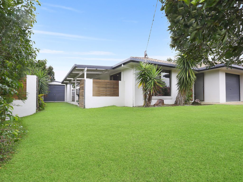 33 Milbong Street, Battery Hill QLD 4551 - photo 3