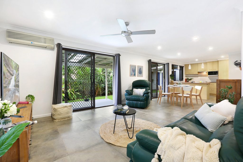 33 Milbong Street, Battery Hill QLD 4551 - photo 5