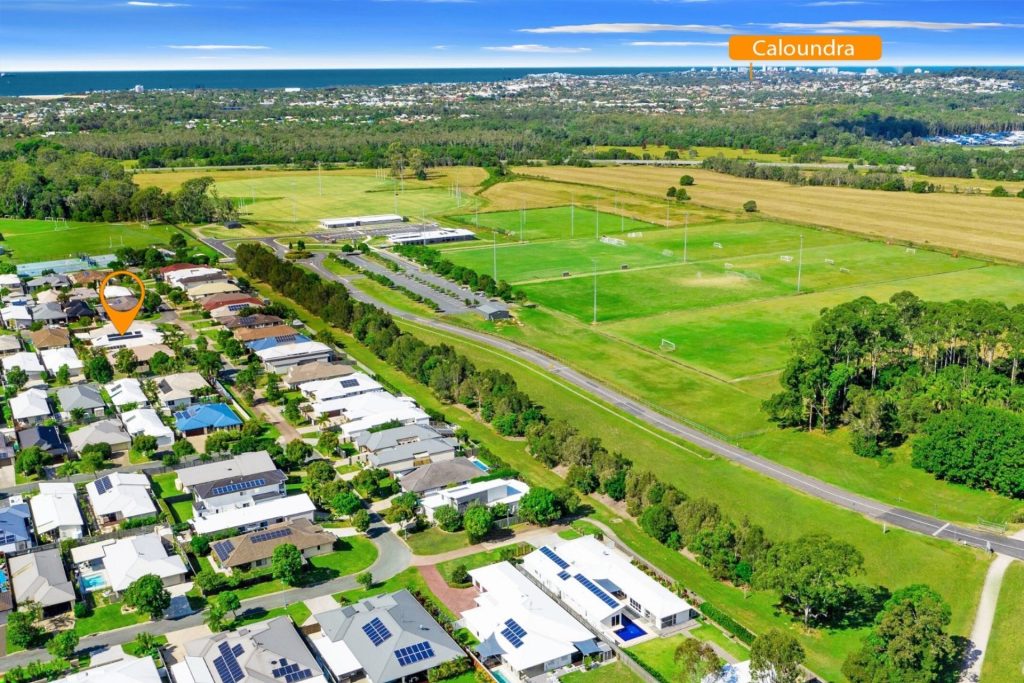 12 Wilkiea Street, Meridan Plains QLD 4551 - photo 4