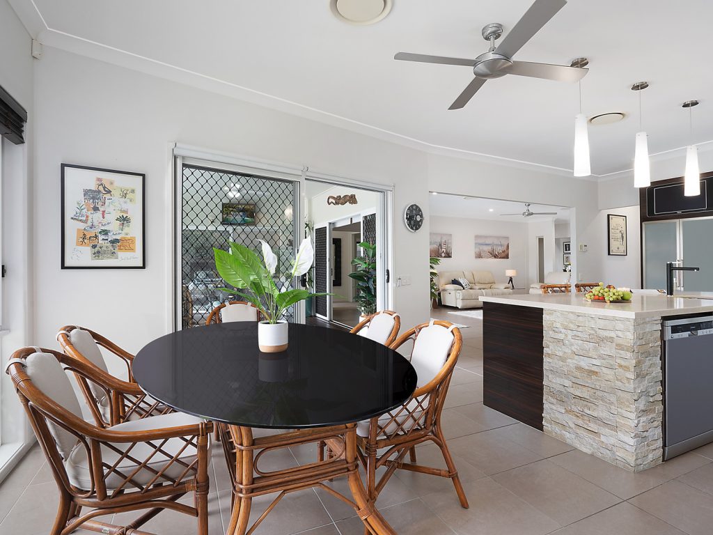14 Whitehaven Place, Banksia Beach QLD 4507 - photo 4