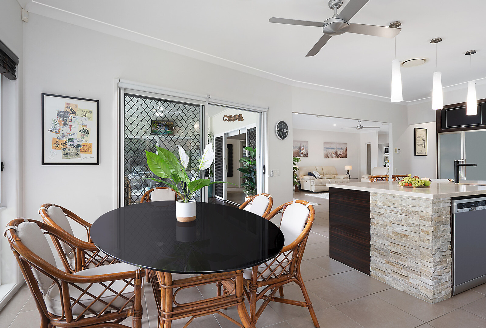 14 Whitehaven Place, Banksia Beach QLD 4507 - photo 4