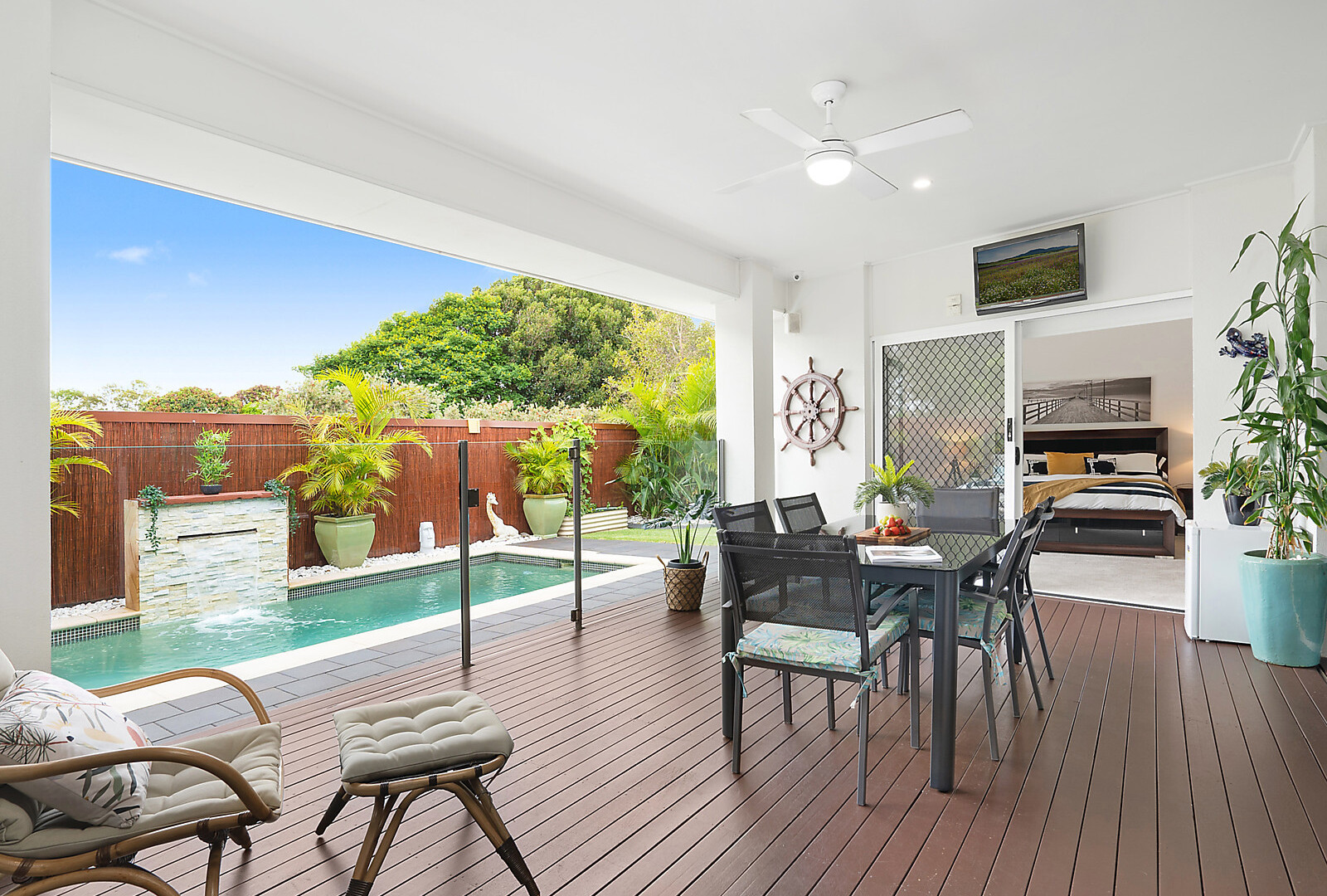 14 Whitehaven Place, Banksia Beach QLD 4507 - photo 7