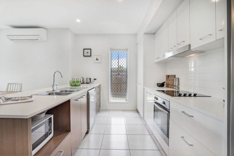 16 Topaz Drive, Caloundra West QLD 4551 - photo 3