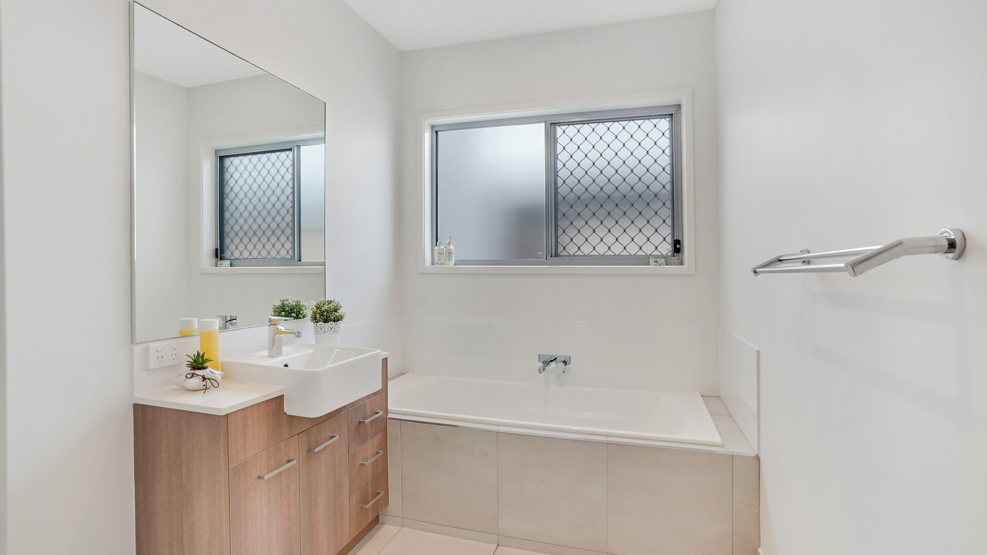 16 Topaz Drive, Caloundra West QLD 4551 - photo 10