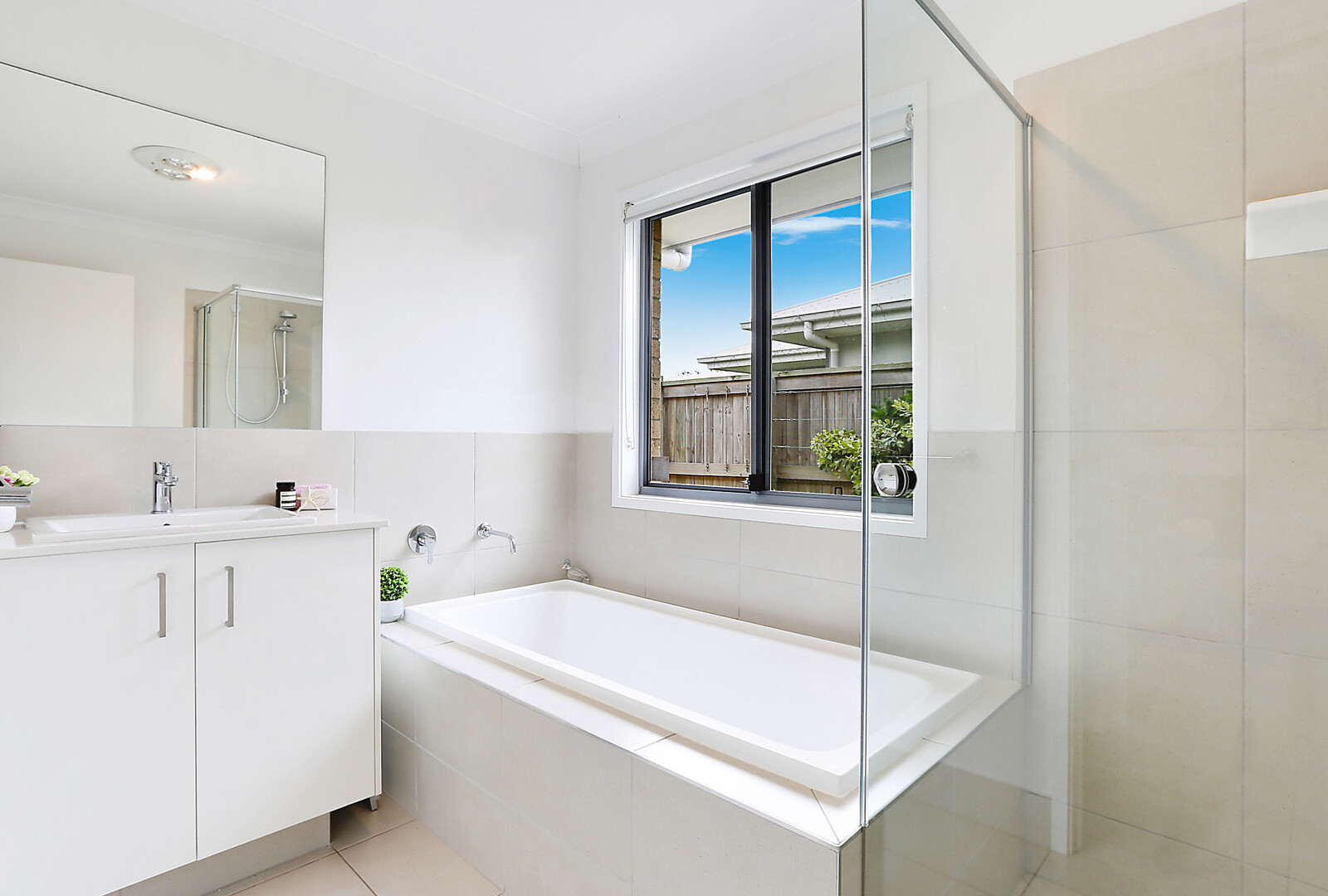 30 Capricorn Crescent, Meridan Plains QLD 4551 - photo 9