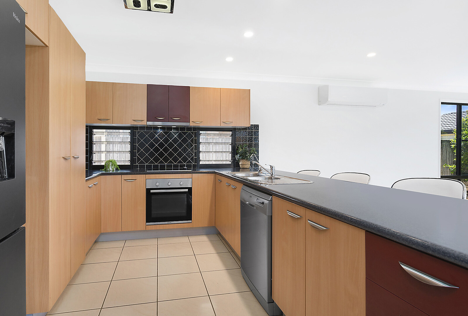 1 Edwardson Drive, Pelican Waters QLD 4551 - photo 5