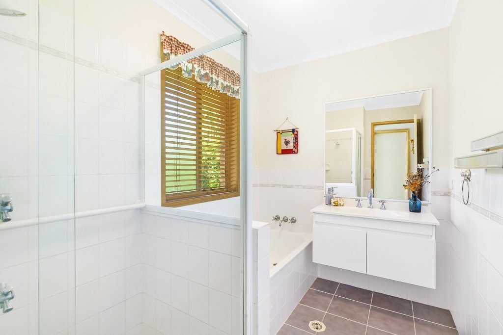 31 Saffron Drive, Currimundi QLD 4551 - photo 11