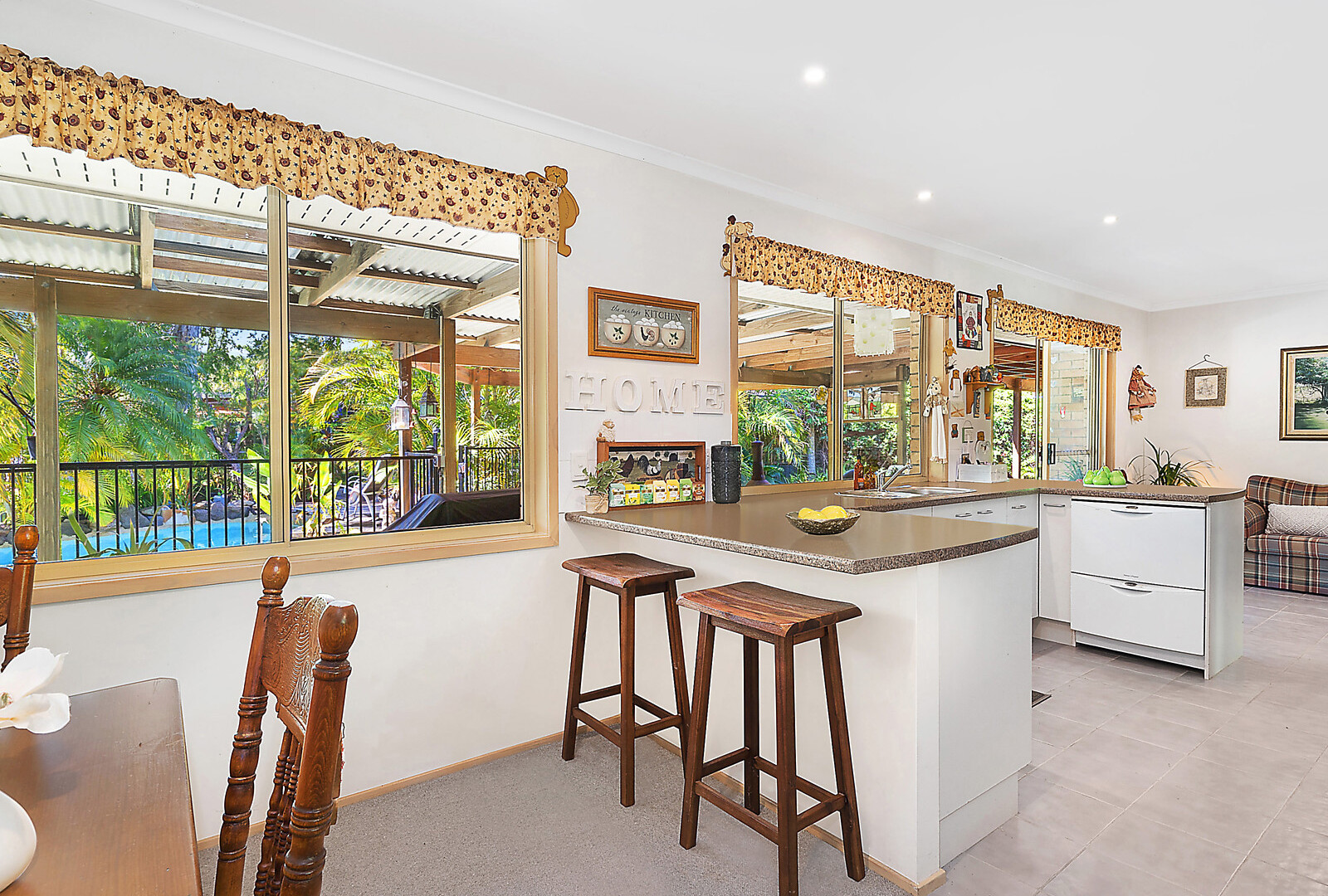 31 Saffron Drive, Currimundi QLD 4551 - photo 6