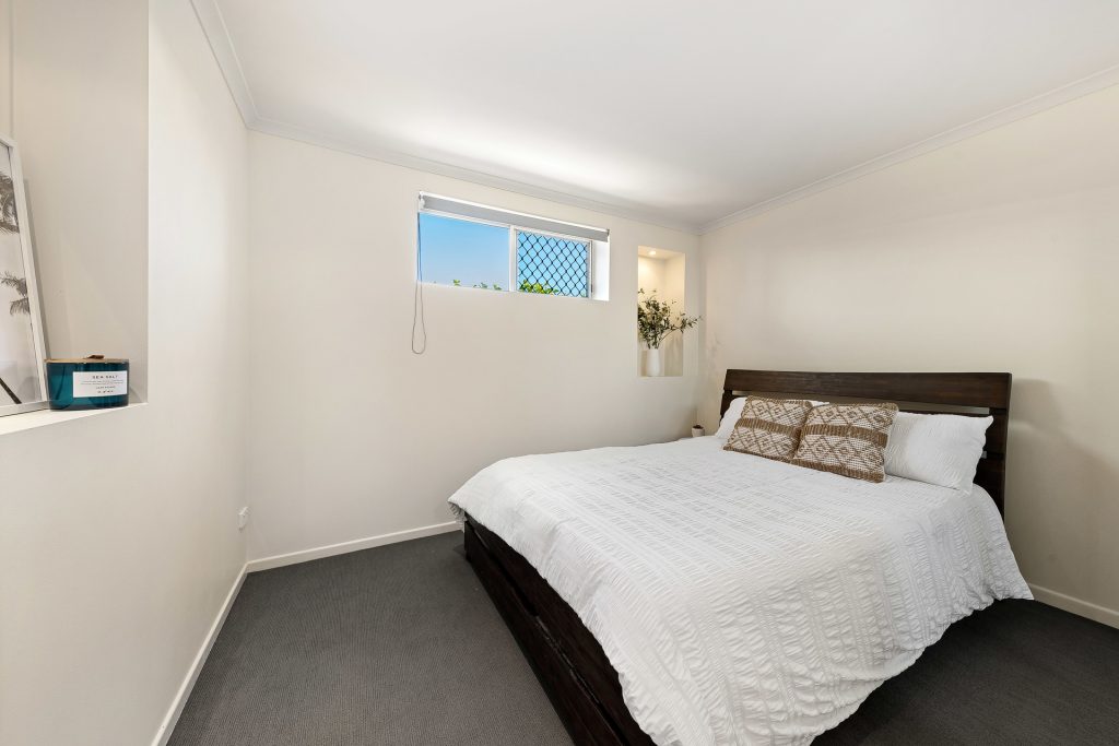 215 Nicklin Way, Warana QLD 4575 - photo 15