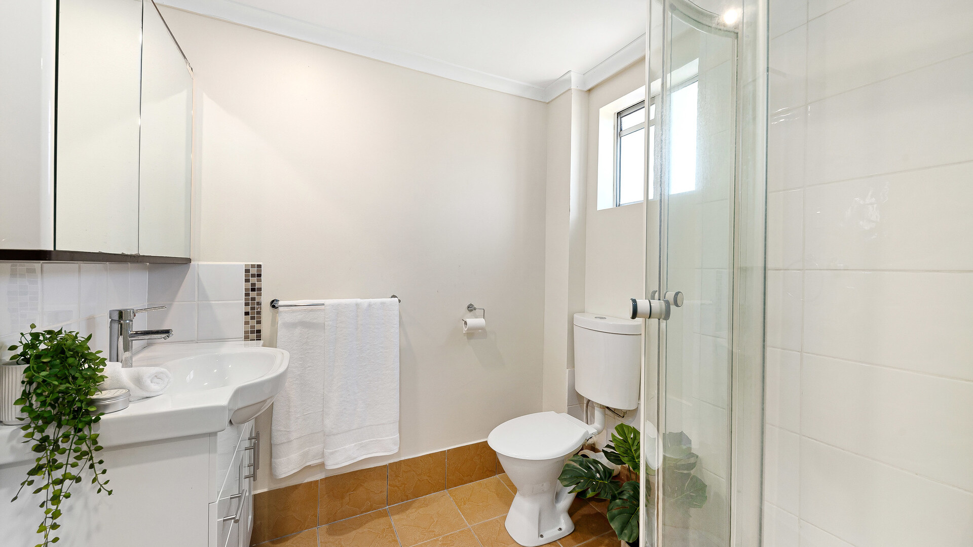 215 Nicklin Way, Warana QLD 4575 - photo 16