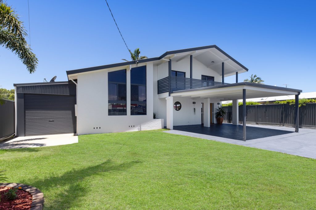 215 Nicklin Way, Warana QLD 4575 - photo 4