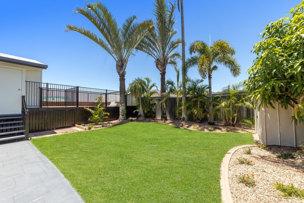215 Nicklin Way, Warana QLD 4575 - photo 10