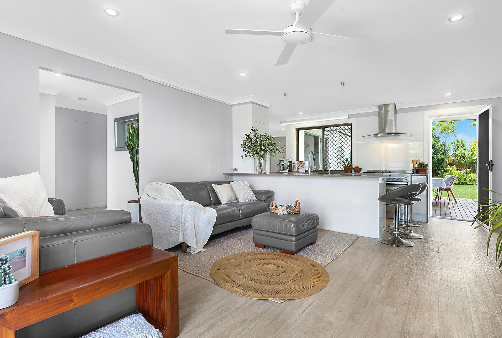 21 Naroon Crescent, Wurtulla QLD 4575 - photo 5