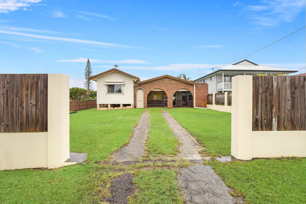 10 Cooroy Street, Dicky Beach QLD 4551 - photo 12