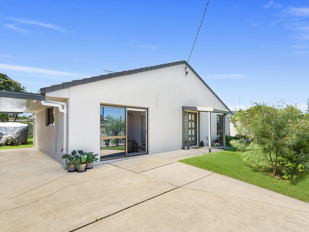 283 Nicklin Way, Warana QLD 4575 - photo 3