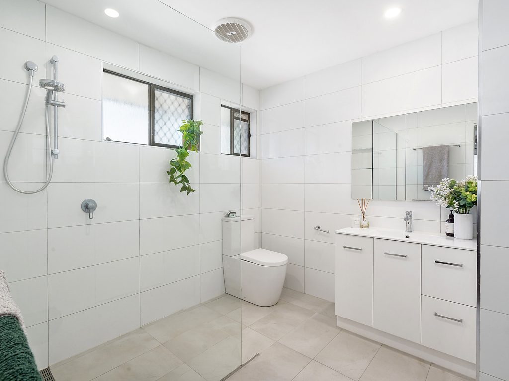 283 Nicklin Way, Warana QLD 4575 - photo 10
