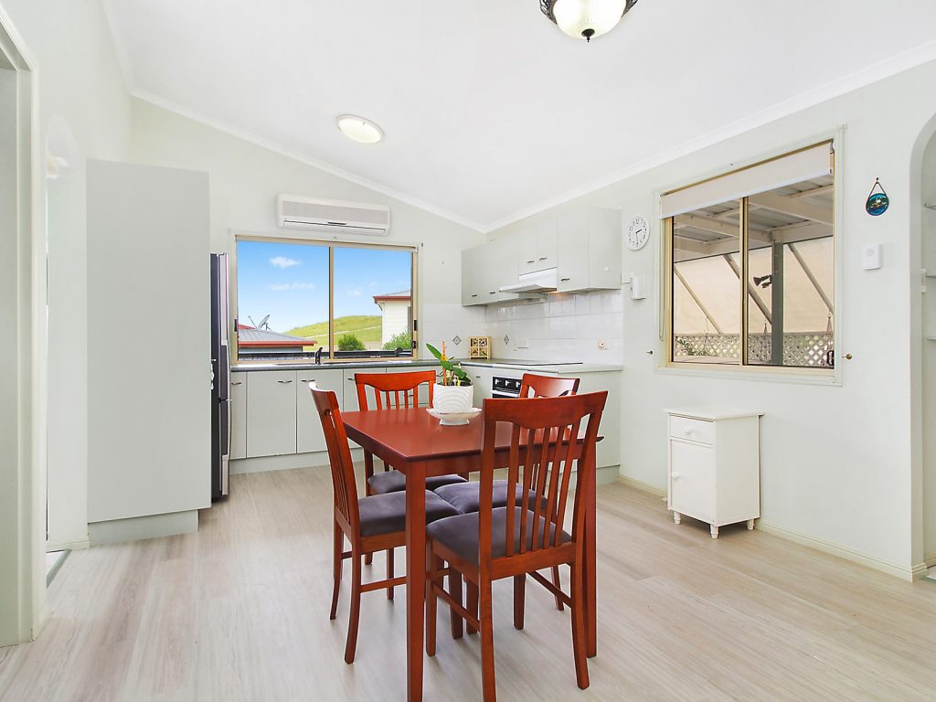 188/72 Mark Road West, Little Mountain QLD 4551 - photo 2