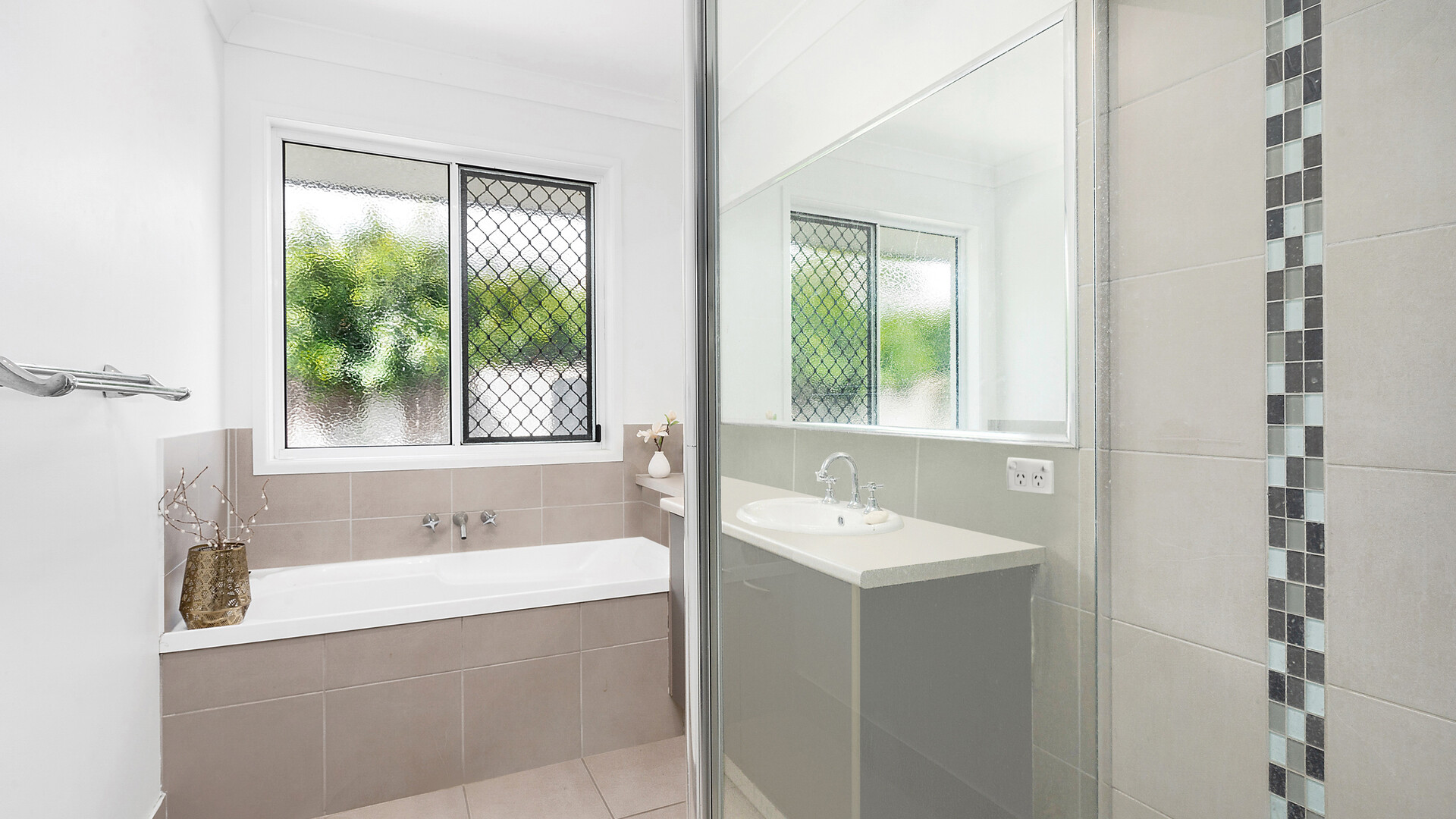 12 Carbeen Place, Meridan Plains QLD 4551 - photo 11
