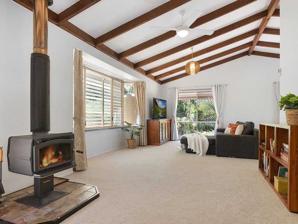 38 Buzaki Road, Glass House Mountains QLD 4518 - photo 3