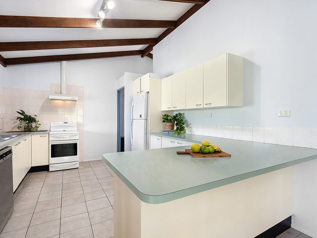 38 Buzaki Road, Glass House Mountains QLD 4518 - photo 4