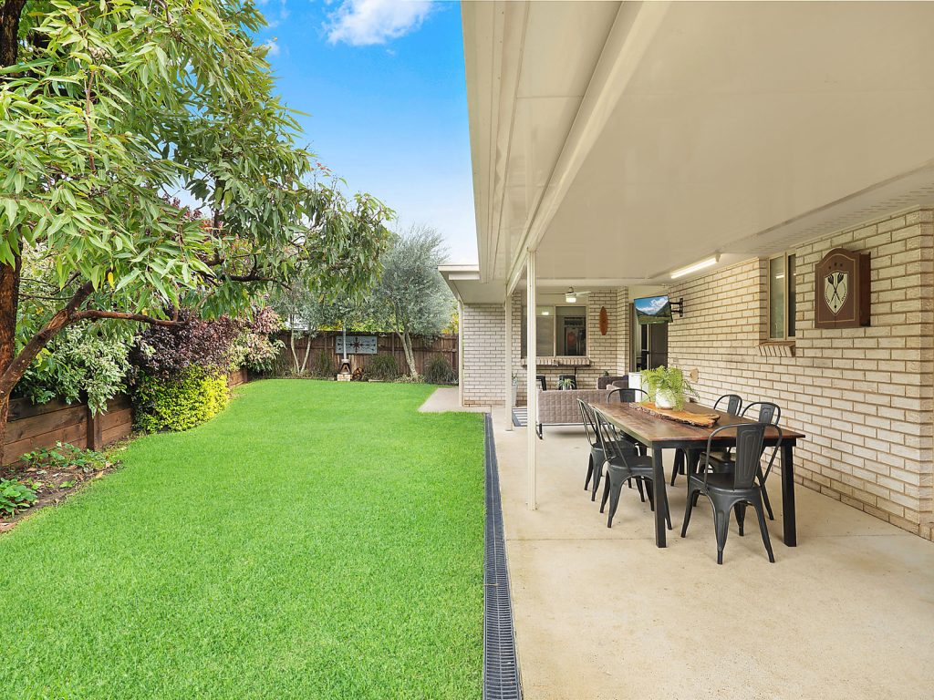 3 Bronzewing Place, Glass House Mountains QLD 4518 - photo 4