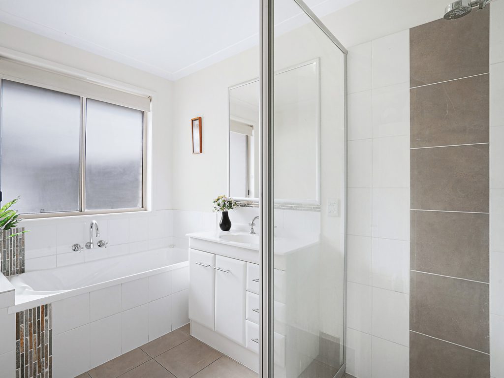 3 Bronzewing Place, Glass House Mountains QLD 4518 - photo 9