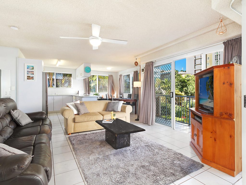 2/17 Verney Street, Kings Beach QLD 4551 - photo 2