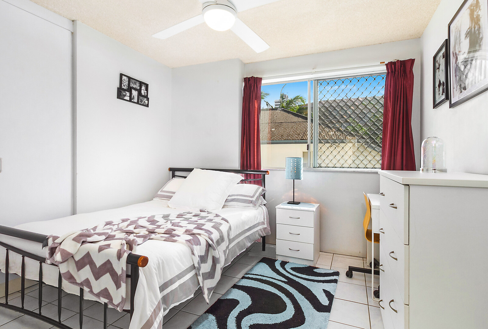 2/17 Verney Street, Kings Beach QLD 4551 - photo 5