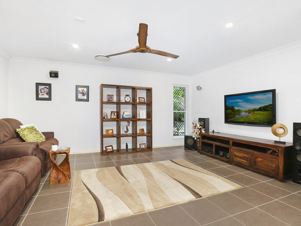 457 Glenview Road, Glenview QLD 4553 - photo 8