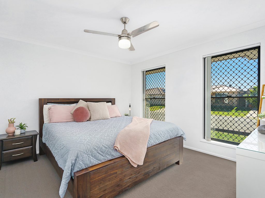 25 Cod Circuit, Bongaree QLD 4507 - photo 6